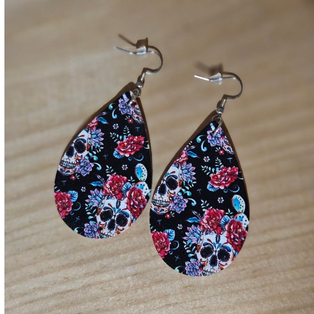 Skull Rose Faux Leather Teardrop Earrings Goth Floral Statement Earrings NEW